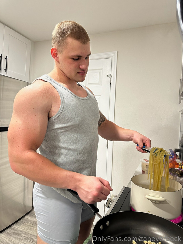 84 Bodybuilder Zane Verbeck zaneverbeck onlyfans leaked
