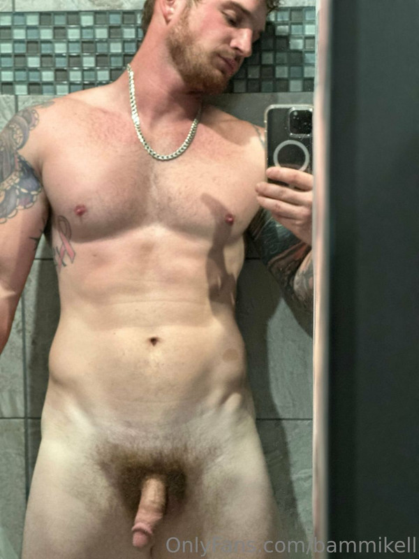84 Sexy hunk Bam Mikell bammikell OnlyFans porn