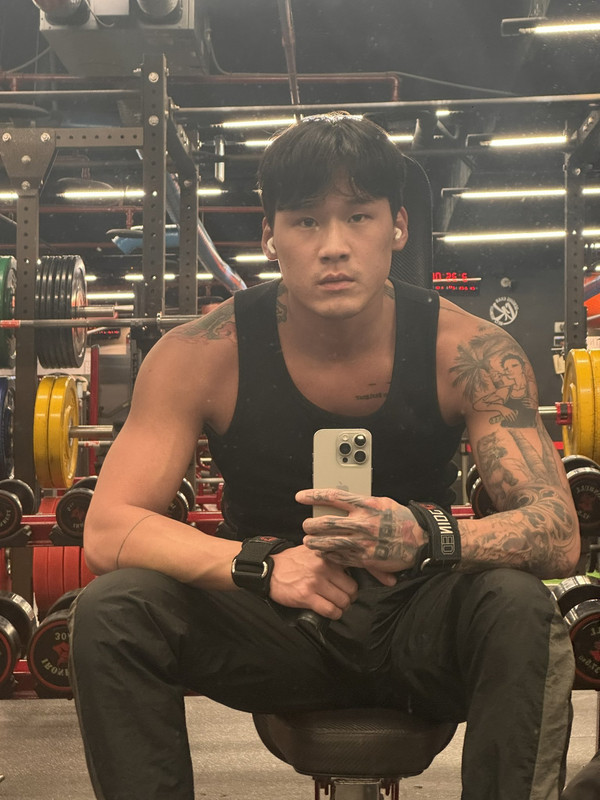 9 Asian Taiwanese jock Swang swa2880 fucking