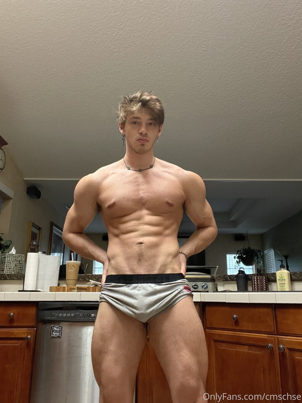 9 GAY MUSCLE FAGGOT CUMSLUT WHORE Chase Stobbe cmschse Onlyfans porn LEAKED
