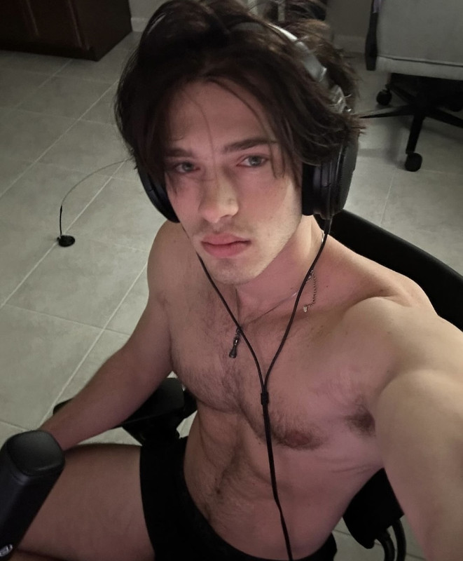 91 GAY MUSCLE FAGGOT CUMSLUT WHORE Chase Stobbe cmschse Onlyfans porn LEAKED