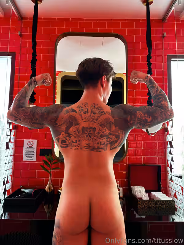 232 Singaporean hottie Titus Low