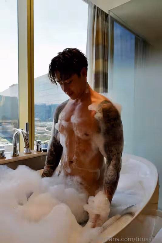 245 Singaporean hottie Titus Low