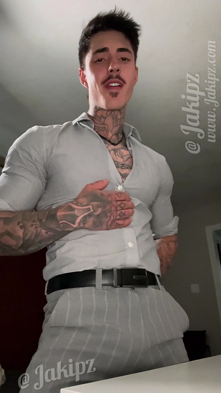 258 TikTok muscle CumSlut Jakipz ONLYFANS