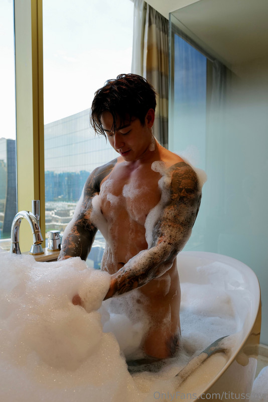 260 Singaporean hottie Titus Low