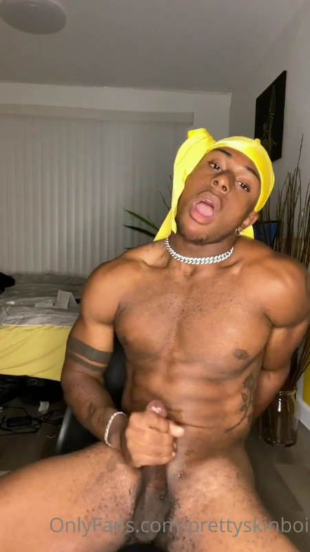 30 SEXY HUGE COCK BLACK TIKTOKER Siah Artis PRETTYSKINBOI ONLYFANS LEAKED