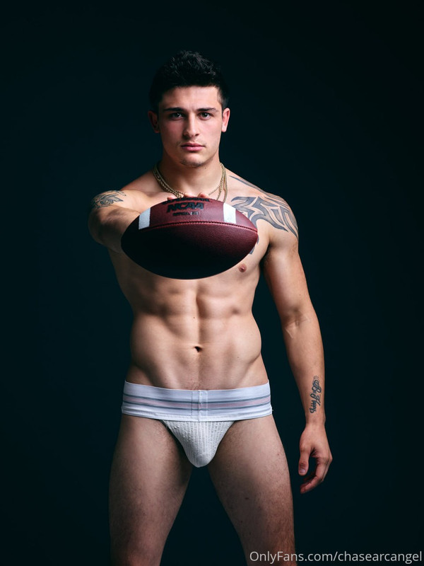 5 Muscle Jock Chase Arcangel chasearcangel wanking off on onlyfans