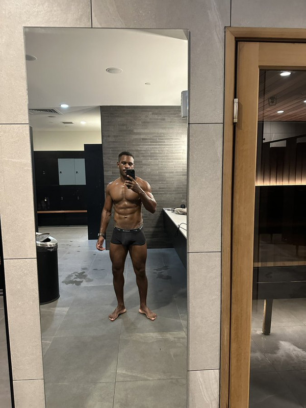 77 Black Hunk Reegswood  onlyfans leaked