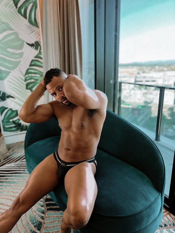 97 Black Hunk Reegswood  onlyfans leaked