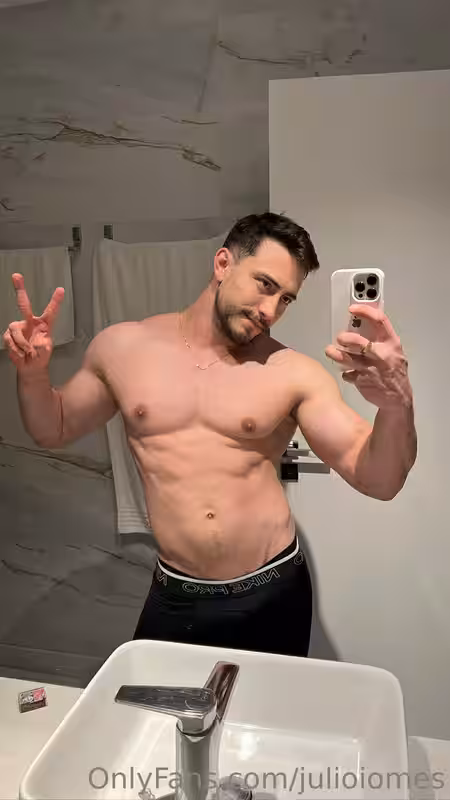 157 Brazilian hunk Júlio Iomes julioiomes peterpec onlyfans porn