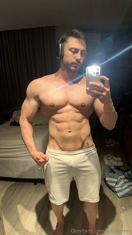 160 Brazilian hunk Júlio Iomes julioiomes peterpec onlyfans porn