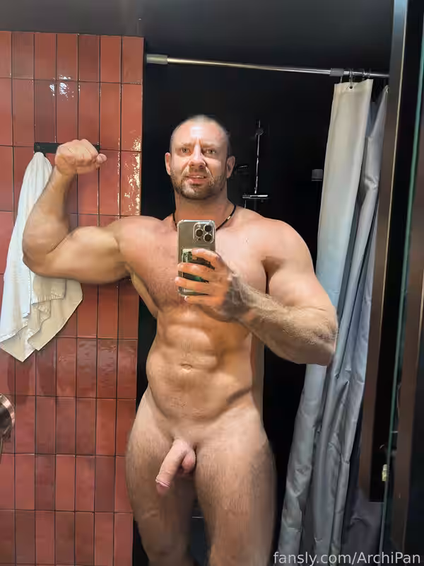 221 Sexy Muscle Russian Bodybuilder ArchiPan Onlyfans