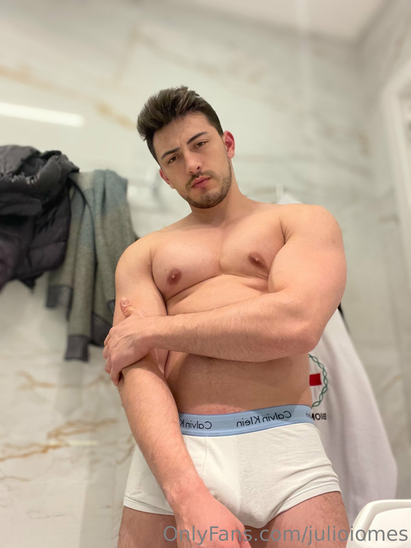 231 Brazilian hunk Júlio Iomes julioiomes peterpec onlyfans porn