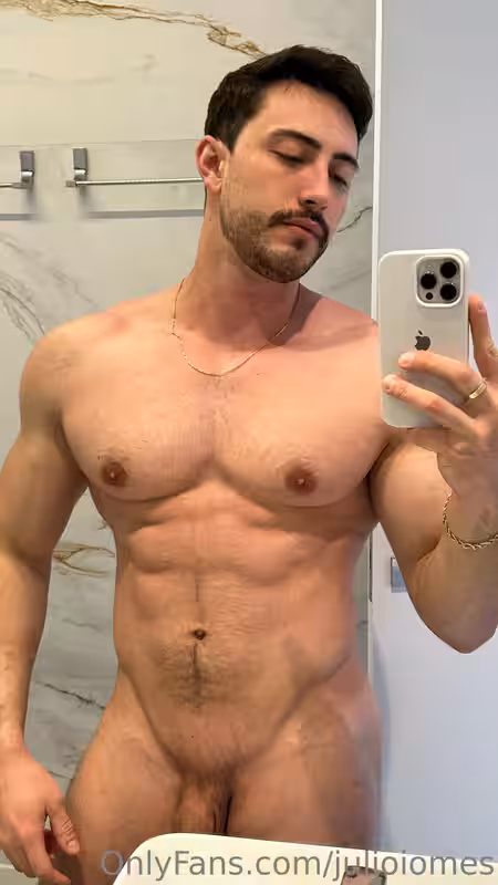 263 Brazilian hunk Júlio Iomes julioiomes peterpec onlyfans porn