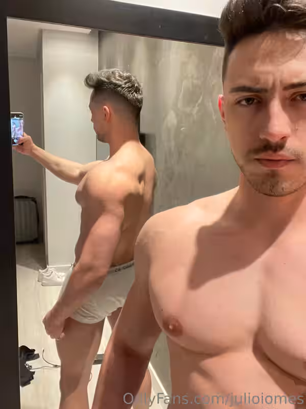 291 Brazilian hunk Júlio Iomes julioiomes peterpec onlyfans porn