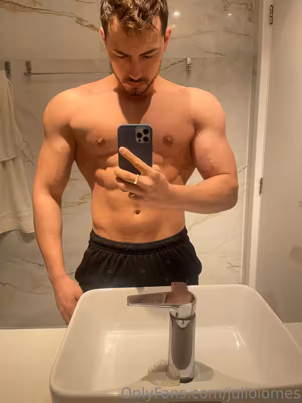 340 Brazilian hunk Júlio Iomes julioiomes peterpec onlyfans porn