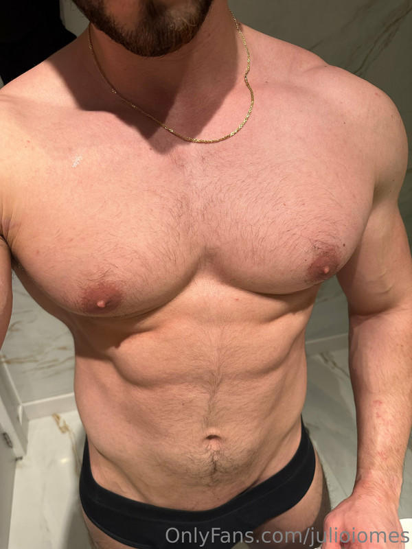 341 Brazilian hunk Júlio Iomes julioiomes peterpec onlyfans porn