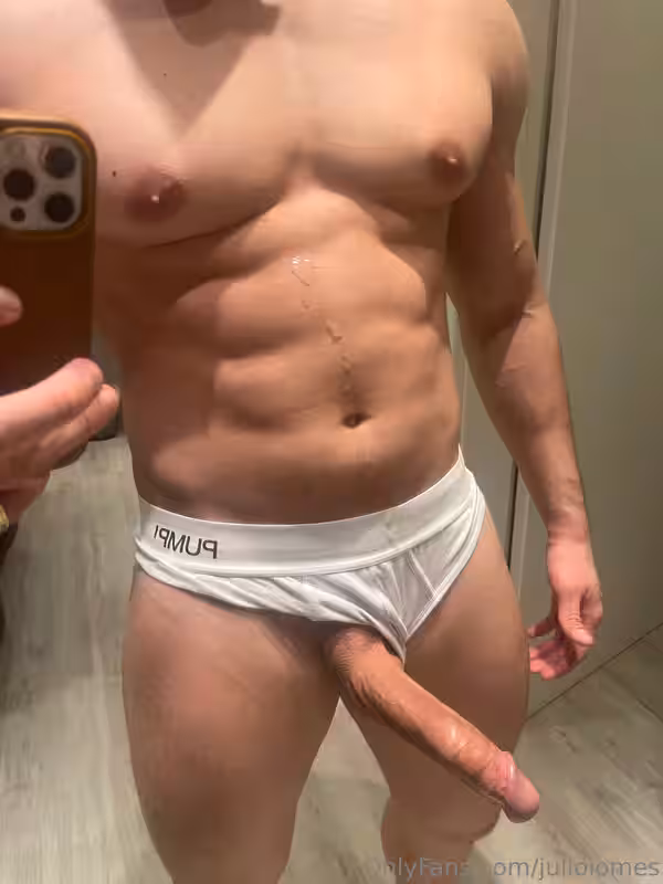 373 Brazilian hunk Júlio Iomes julioiomes peterpec onlyfans porn