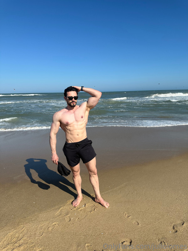 393 Brazilian hunk Júlio Iomes julioiomes peterpec onlyfans porn