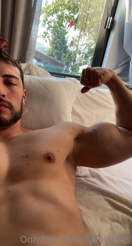 42 Brazilian hunk Júlio Iomes julioiomes peterpec onlyfans porn