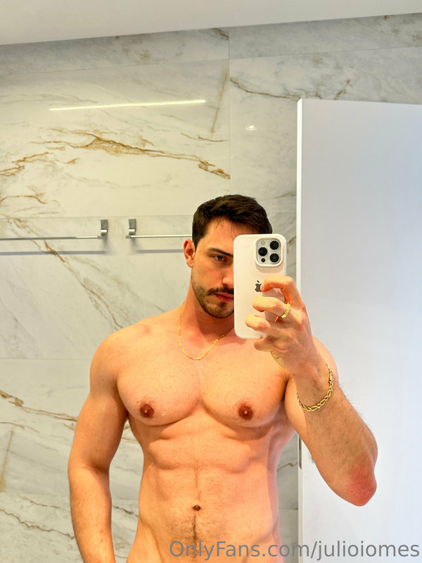 427 Brazilian hunk Júlio Iomes julioiomes peterpec onlyfans porn