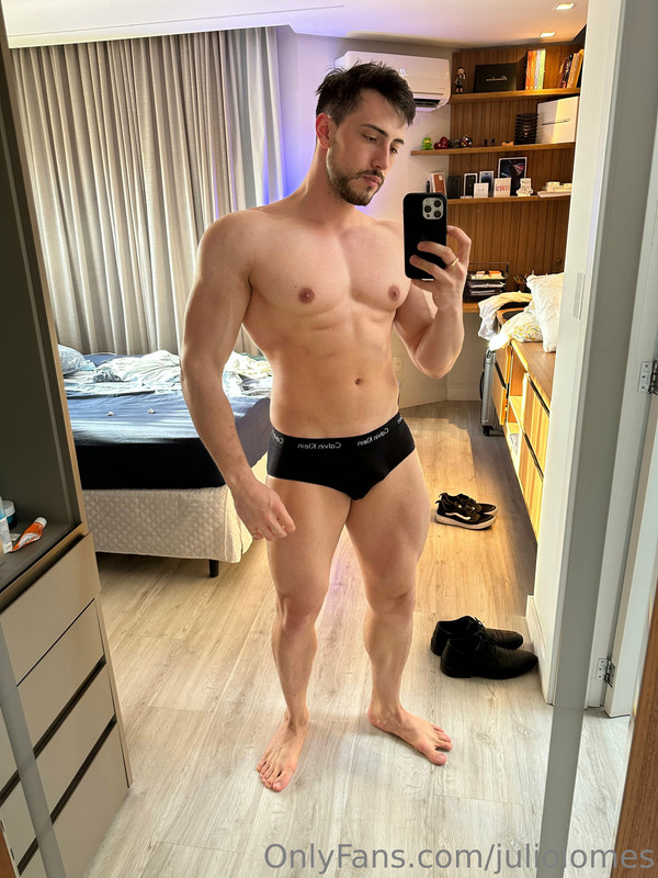 455 Brazilian hunk Jรบlio Iomes julioiomes peterpec onlyfans porn