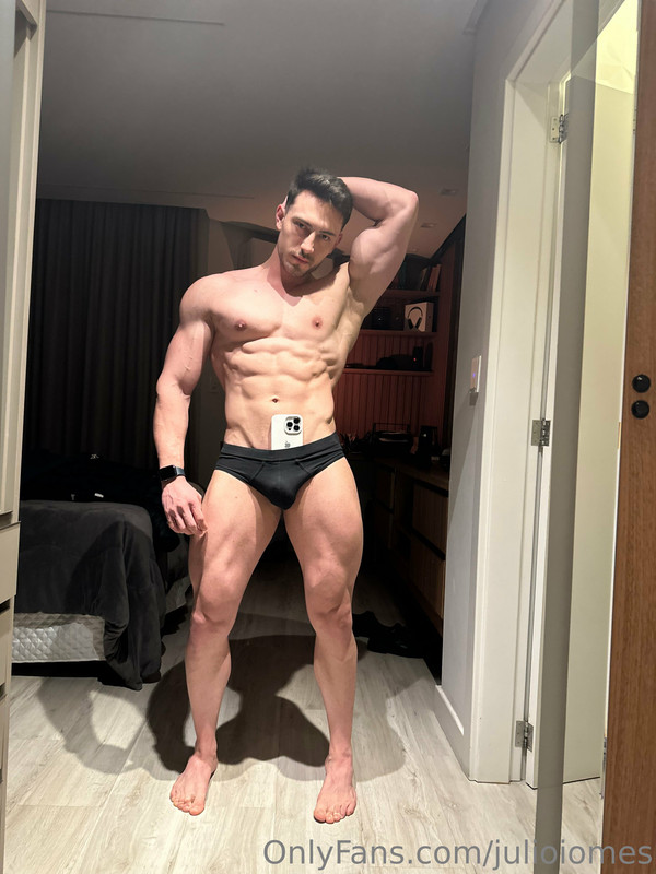 470 Brazilian hunk Júlio Iomes julioiomes peterpec onlyfans porn