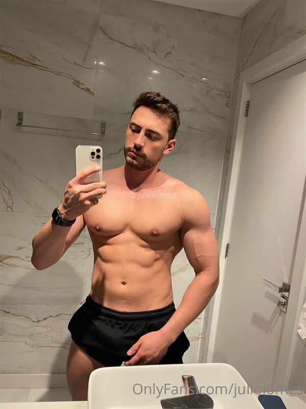 48 Brazilian hunk Júlio Iomes julioiomes peterpec onlyfans porn