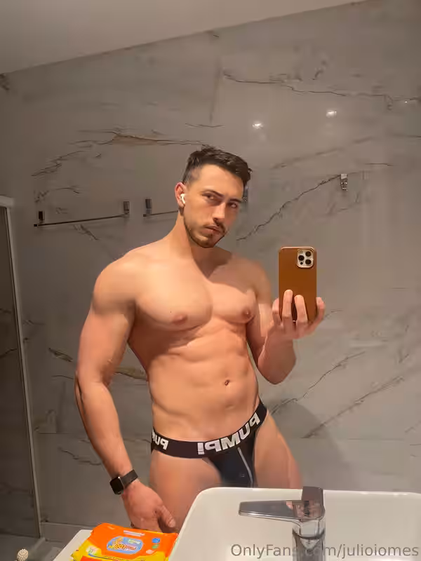 480 Brazilian hunk Júlio Iomes julioiomes peterpec onlyfans porn
