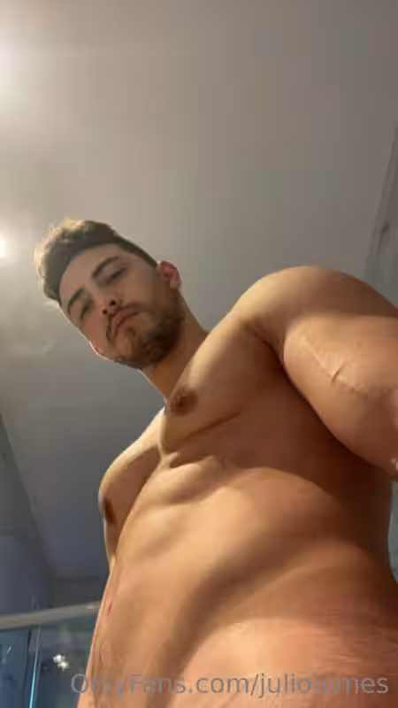 517 Brazilian hunk Júlio Iomes julioiomes peterpec onlyfans porn