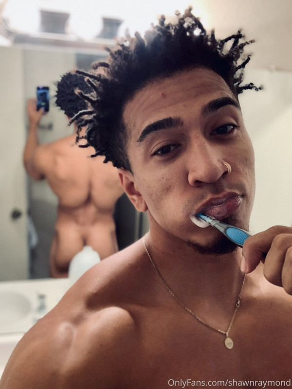 Affable  fitness trainer Shawn Raymond onlyfans leak pic
