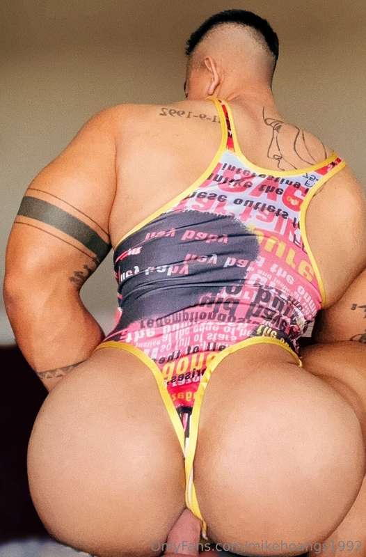 Empowered pecs HOANG NGOC THANH nude