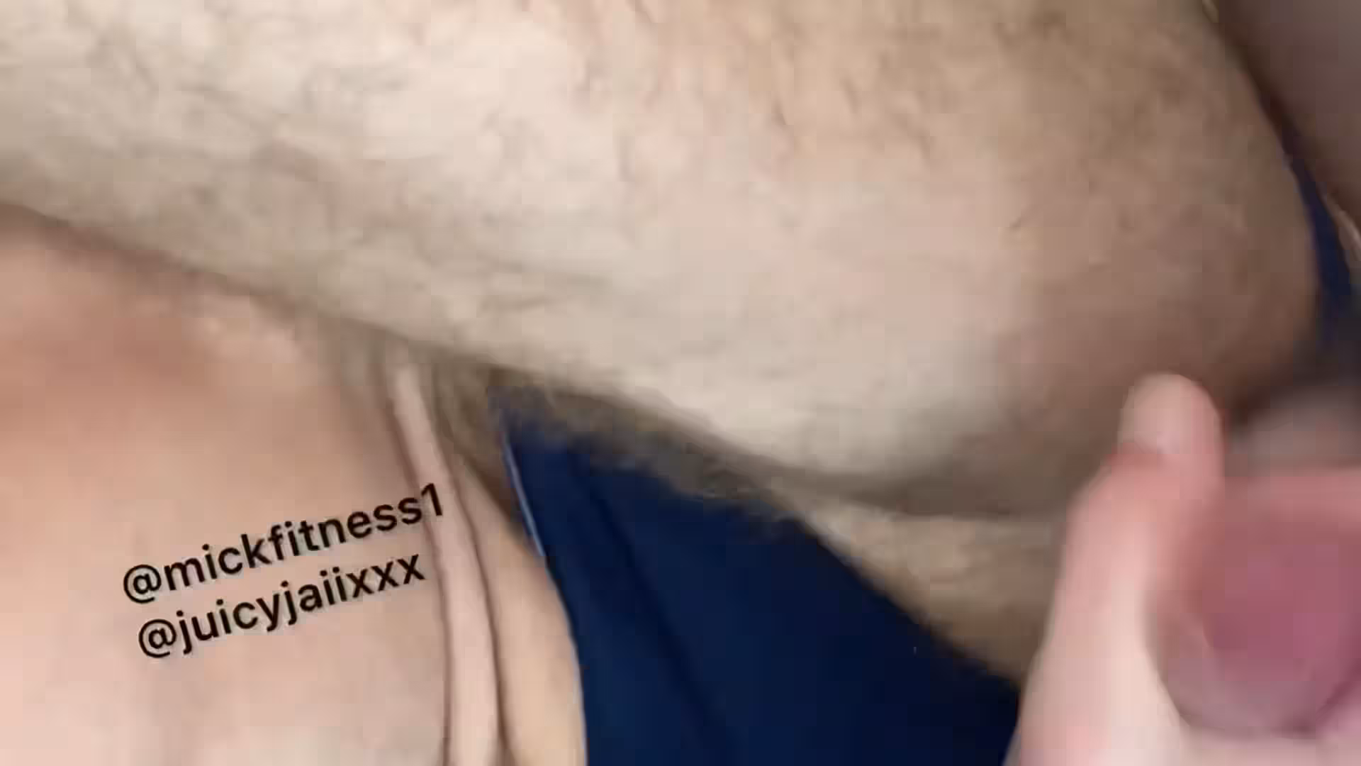 mickfitness_  Who wants to be flipped upside down sucking me off like juicyjaii