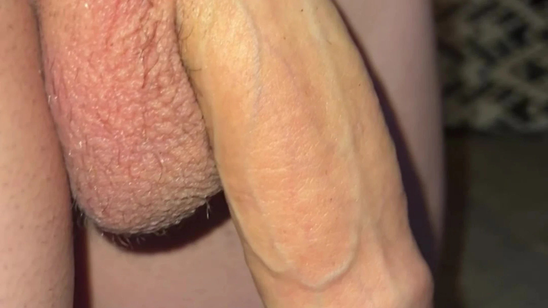 mickfitness_  Who wants to come make this soft baldy cock grow inside there mouth