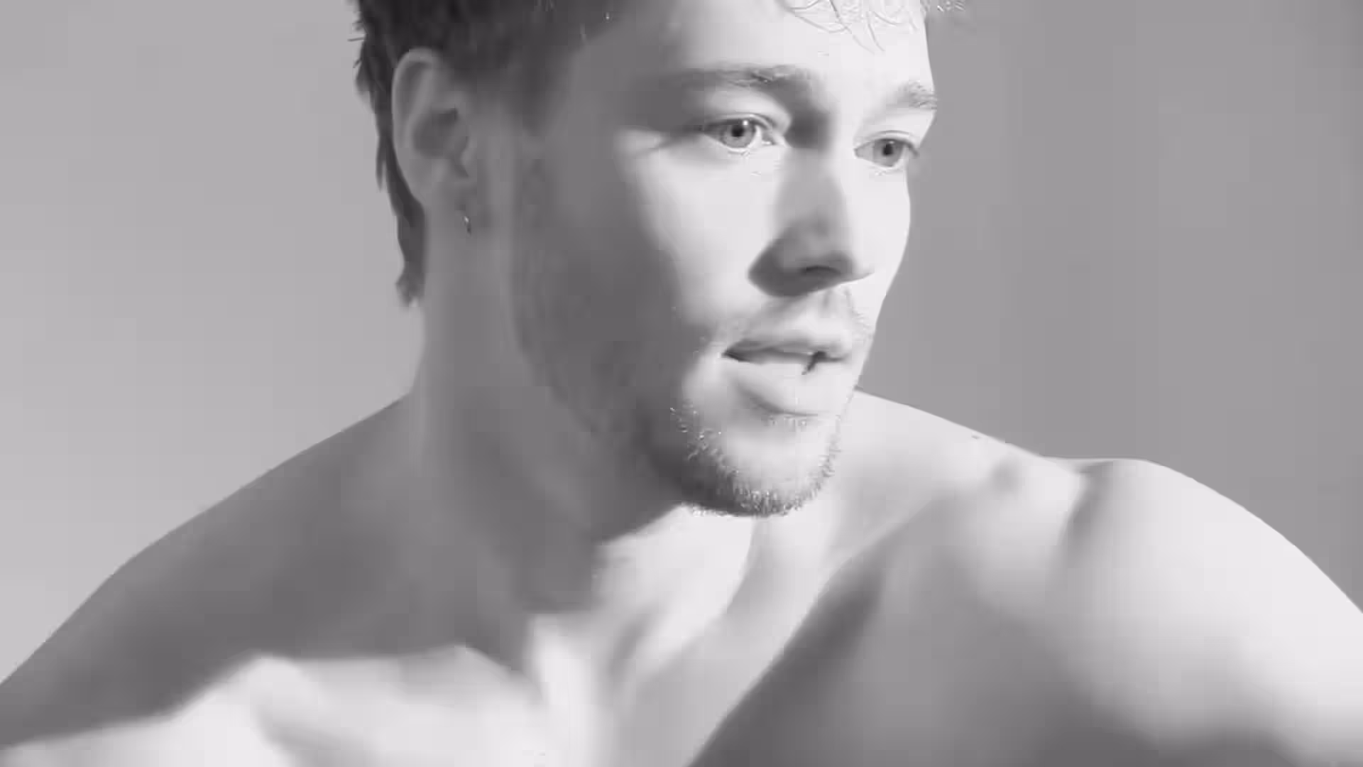 dirty Owen Devalk Owen Robert pic porn Vid Epic