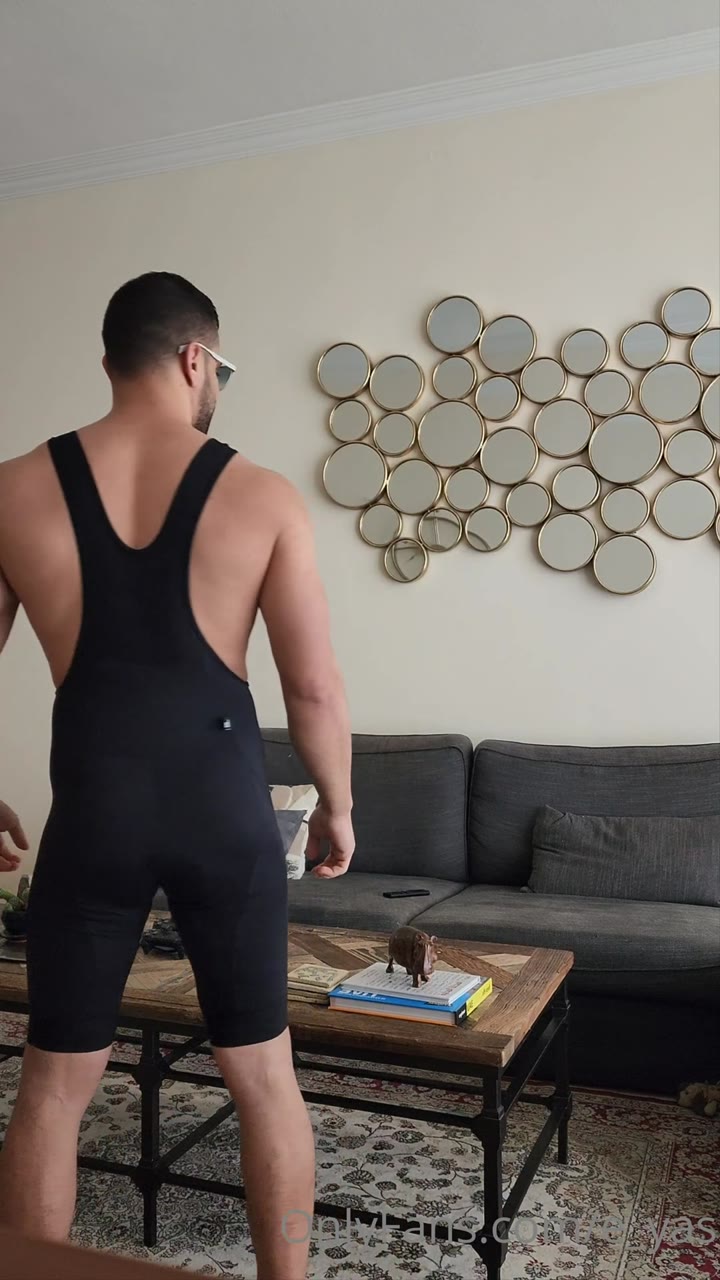 Epic muscle Yasser of Jordan e_yas Porn Exclusive video full