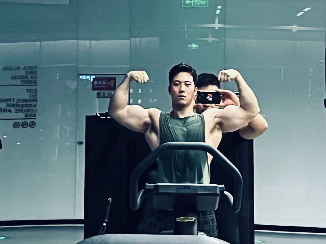 韩郅鹏 色情 韩郅鹏 onlyfans nudes EXPOSED