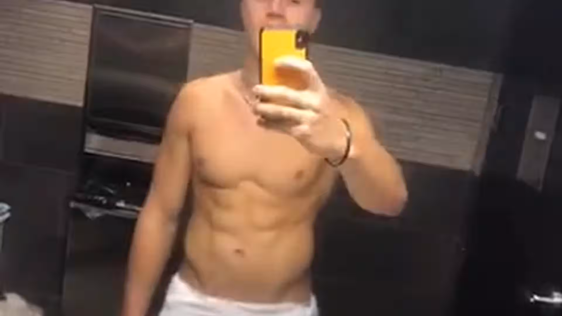 tayoriccii Tayo Ricci abs