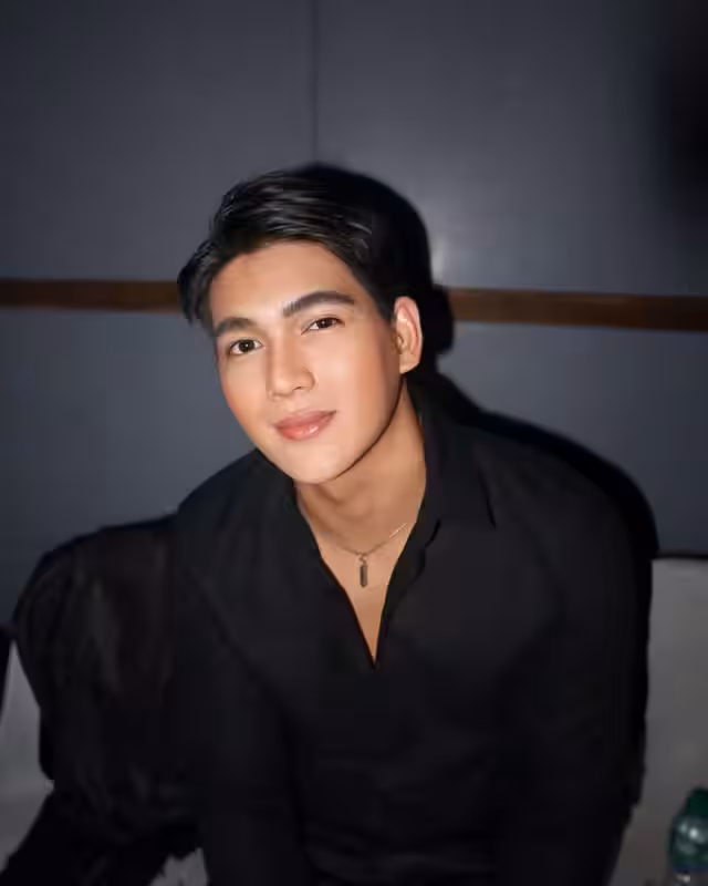 118 Pinoy filipino hunk leaked
0