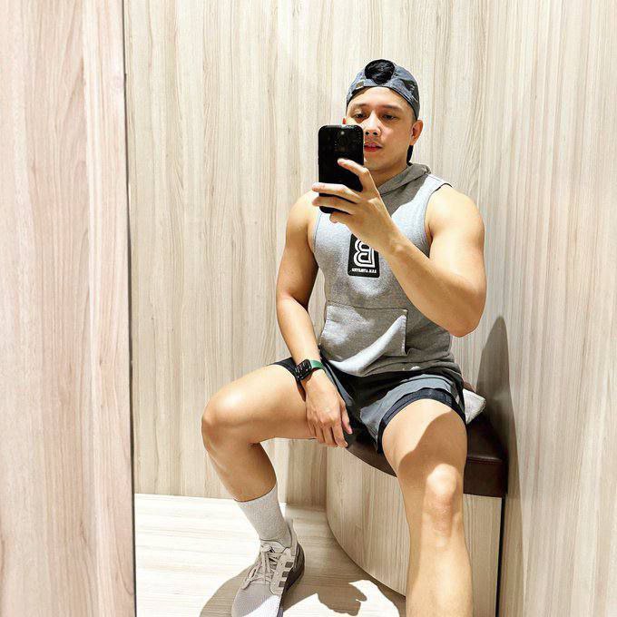127 Pinoy filipino hunk leaked
1