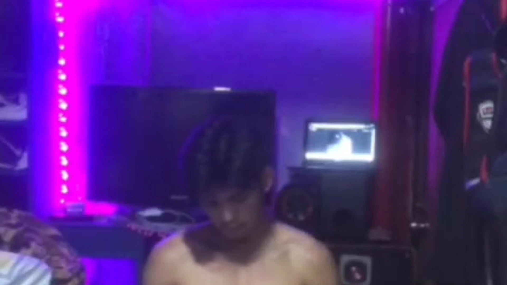 299 Pinoy filipino hunk leaked
0