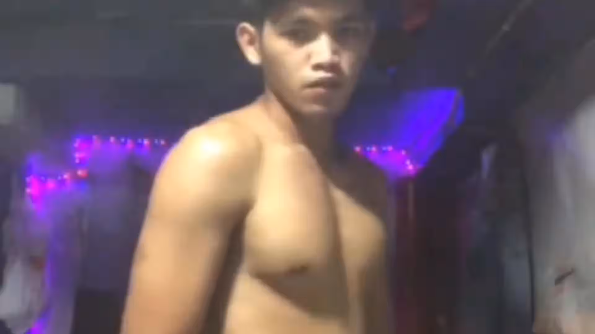 302 Pinoy filipino hunk leaked
2