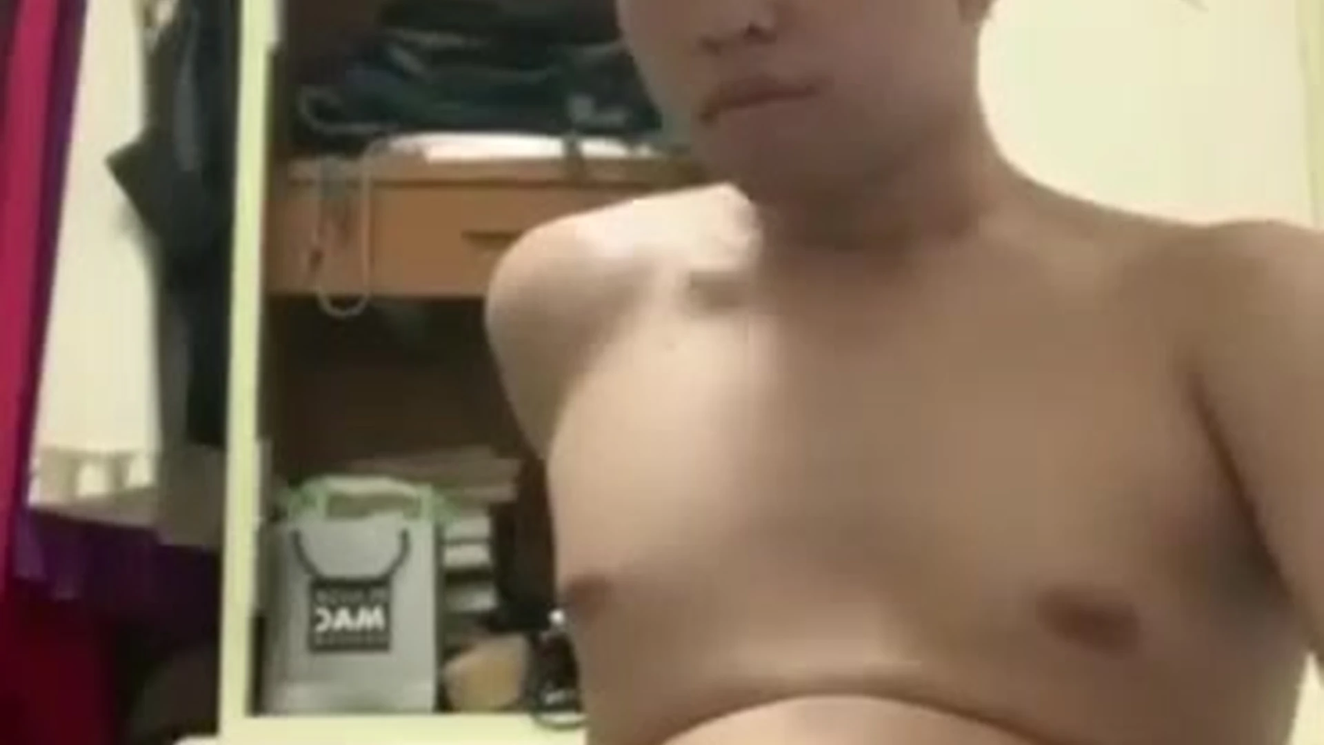 320 Pinoy filipino hunk leaked
2