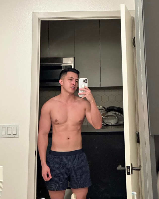 40 Pinoy filipino hunk leaked
4