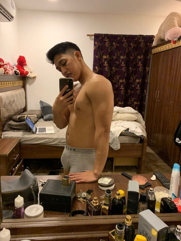 99 Pinoy filipino hunk leaked
1