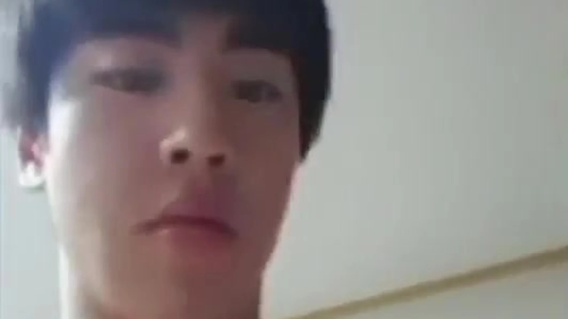 Cute Korean boy 01
0