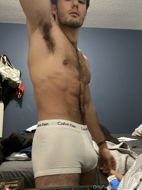 hottie fitness model Levi Conely abs fullvideo
0