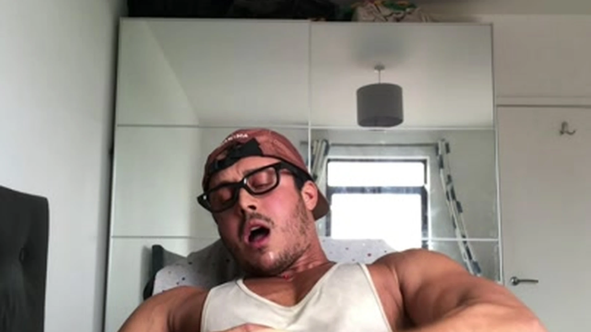 Resolute suck brazilian Diego Barros twunk
0