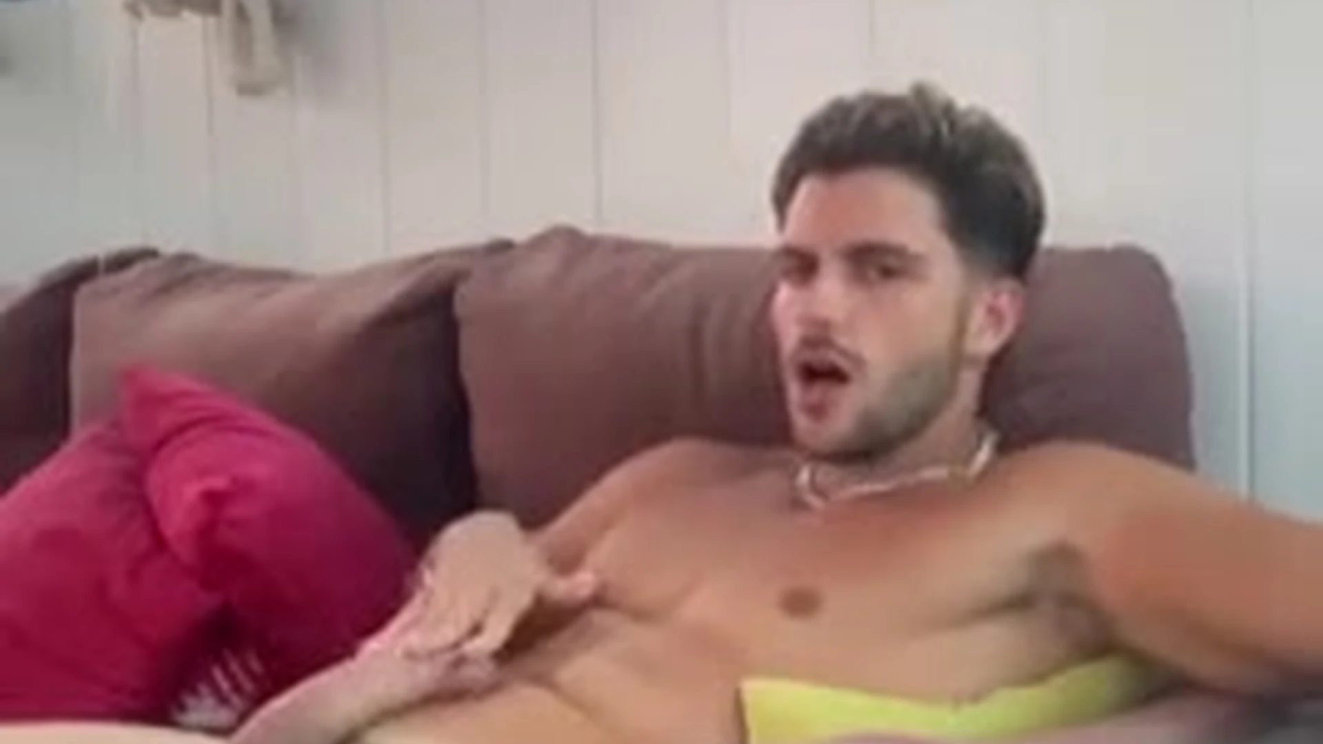 Sensational gorgeous Guille Choax guillechoa onlyfans naked
0