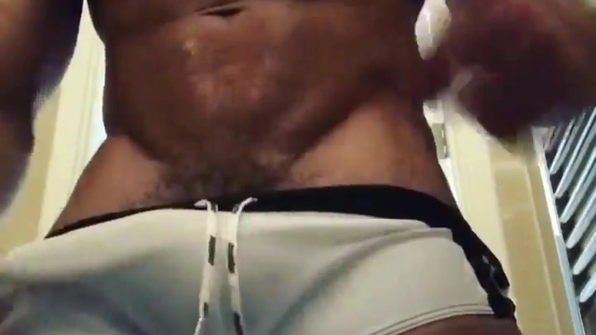 Exposed xxl cock dibarros1
0